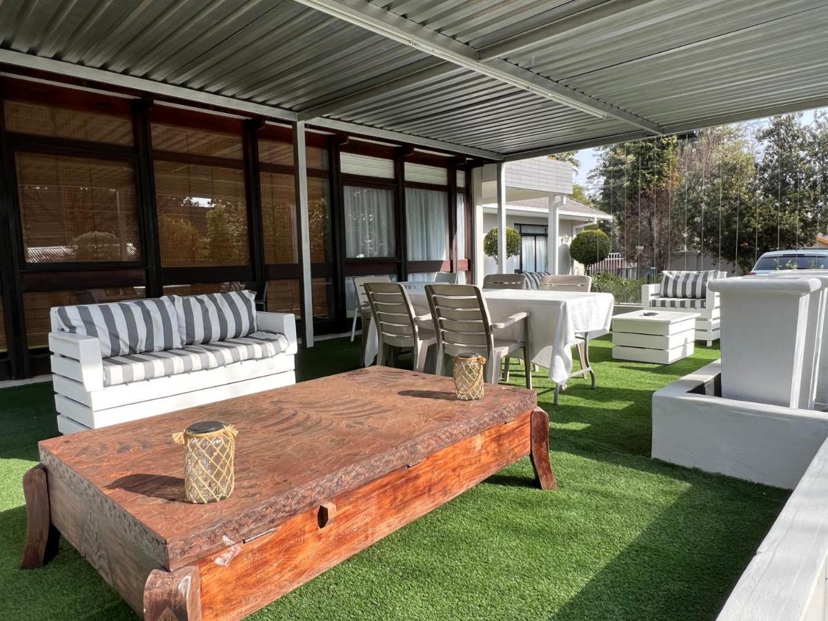 Le'Ciara Luxury Guest House Johannesburg Esterno foto