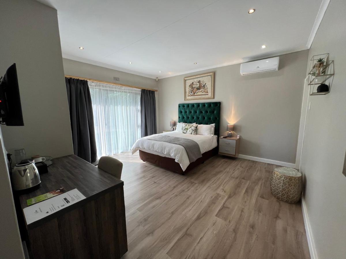 Le'Ciara Luxury Guest House Johannesburg Esterno foto