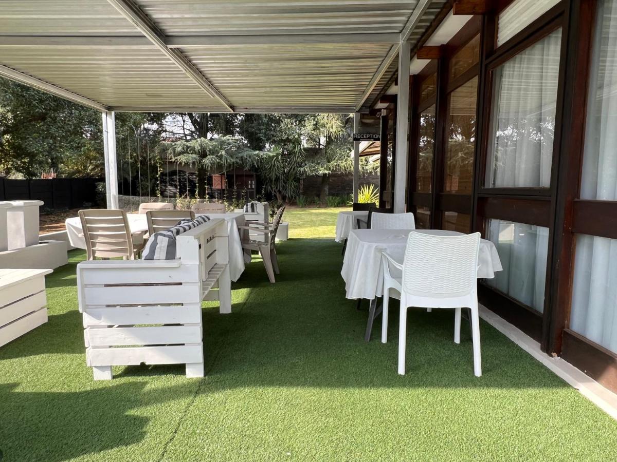 Le'Ciara Luxury Guest House Johannesburg Esterno foto