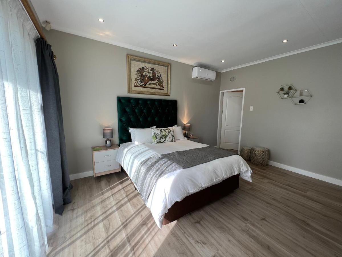 Le'Ciara Luxury Guest House Johannesburg Esterno foto