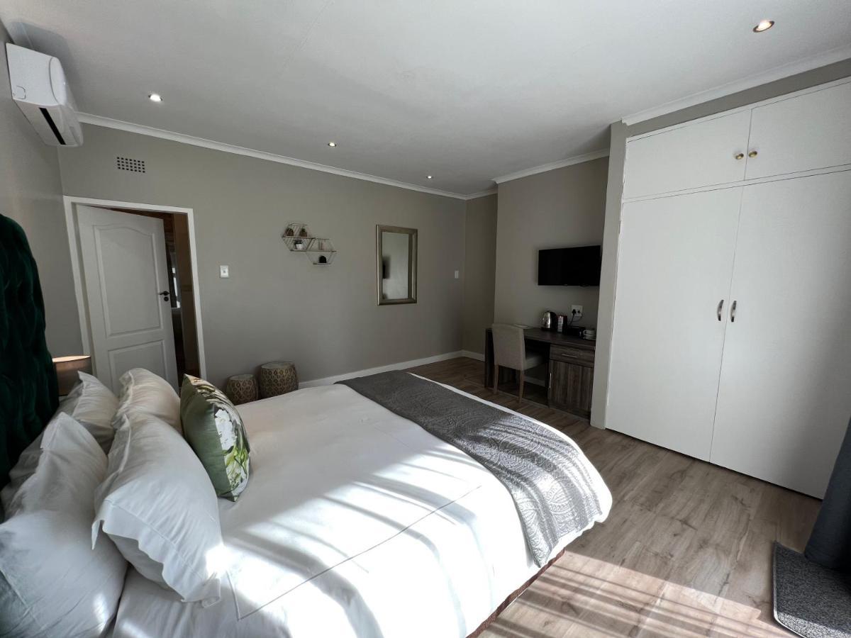 Le'Ciara Luxury Guest House Johannesburg Esterno foto