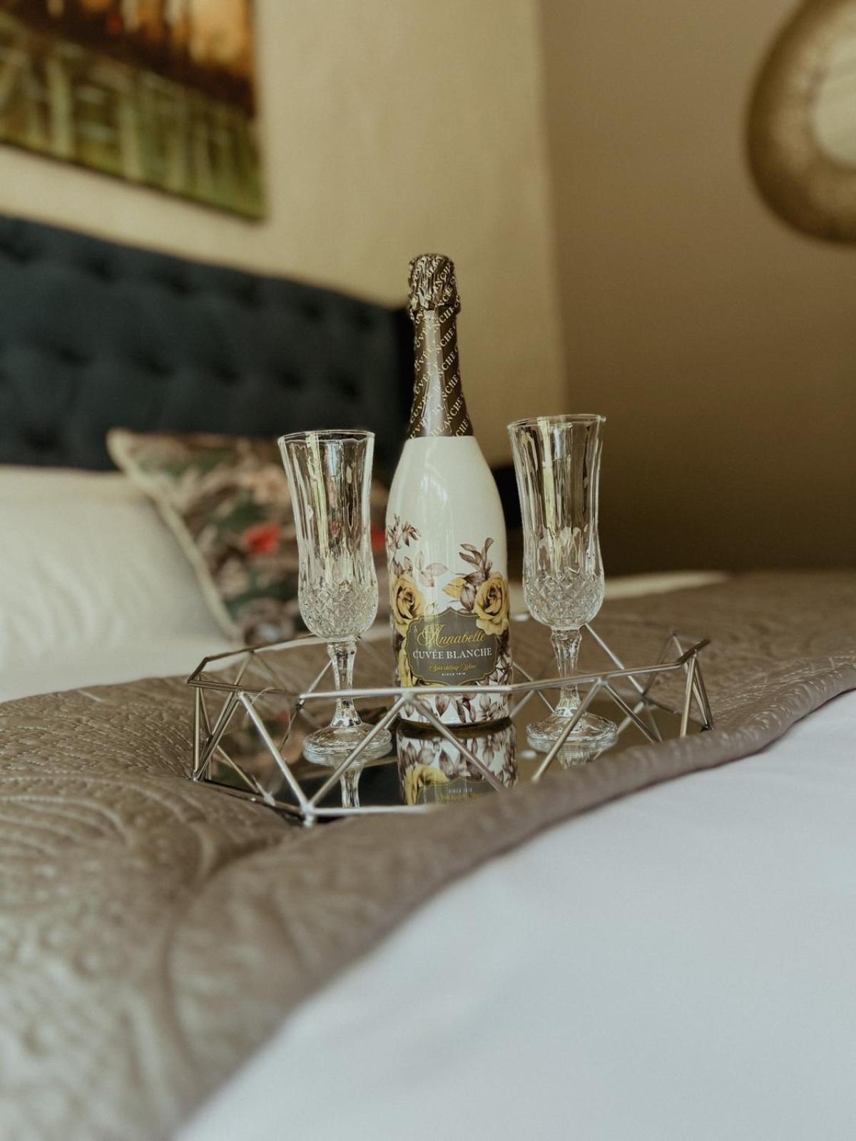 Le'Ciara Luxury Guest House Johannesburg Esterno foto